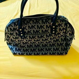 michael kors purse